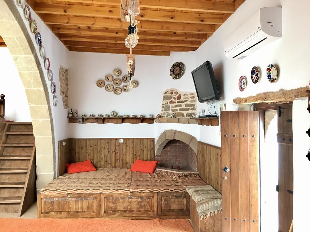 Anemos Traditional Villa Archangelos  Exterior photo